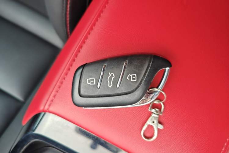 Used MG 5 2022 300TGI DCT Chao Yue Luxury Edition