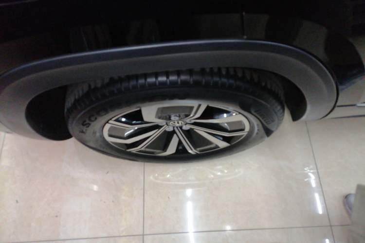 Used Volkswagen Teramont X 2020 Facelift 380TSI Four-Wheel Drive Luxury Edition Right Rear Wheel Hub