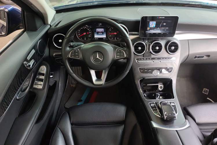 Used Mercedes-Benz C-Class 2017 C 200 L Sport Edition Steering Wheel