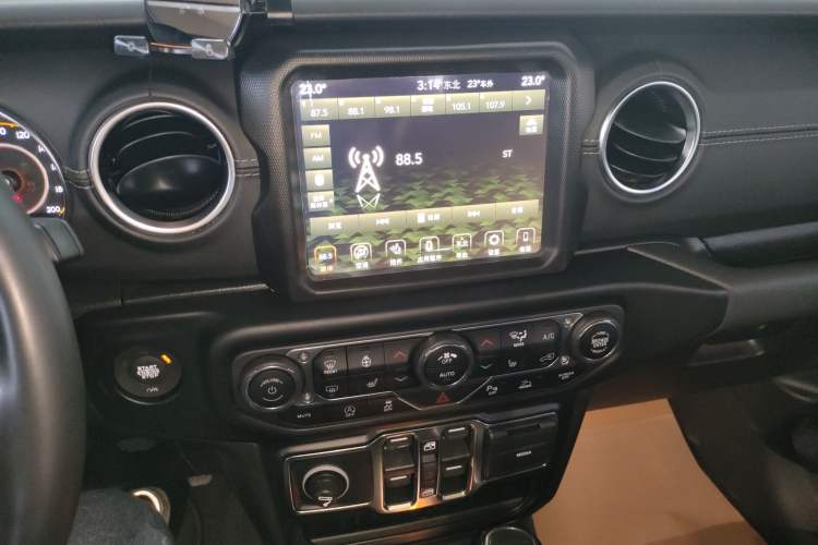 Used Jeep Gladiator 2022 3.6L Pioneer Edition
