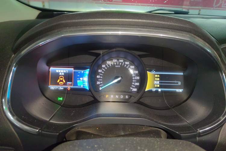 Used Ford Edge 2018 EcoBoost 245 Two-Wheel-Drive Titanium 7-Seater China VI Standard