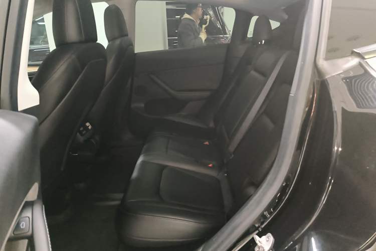 Used Tesla Model Y 2022 Rear-Wheel-Drive Version