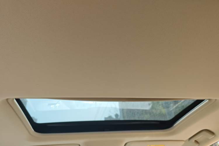 Used Buick GL8 2023 Land Executive Class 652T Luxury Model