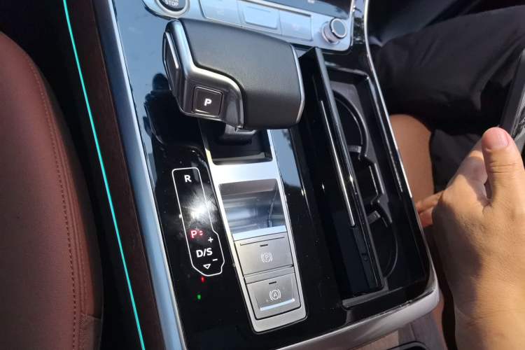 Used Audi Q7 2022 55 TFSI quattro S line Sport model