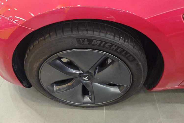 Used Tesla Model 3 2019 Standard Range Rear-Wheel Drive Upgraded Version (52 kWh) Exterior 4