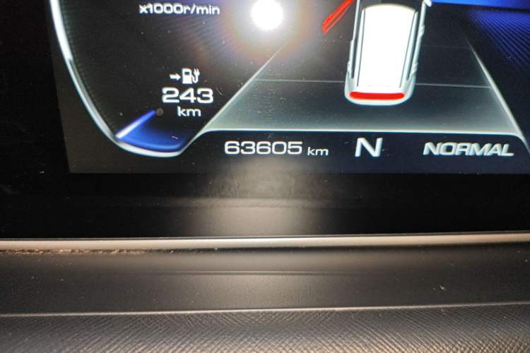 Used ORA White Cat 2022 Upgraded Model 305km Range Luxury Version Lithium-Ion Battery