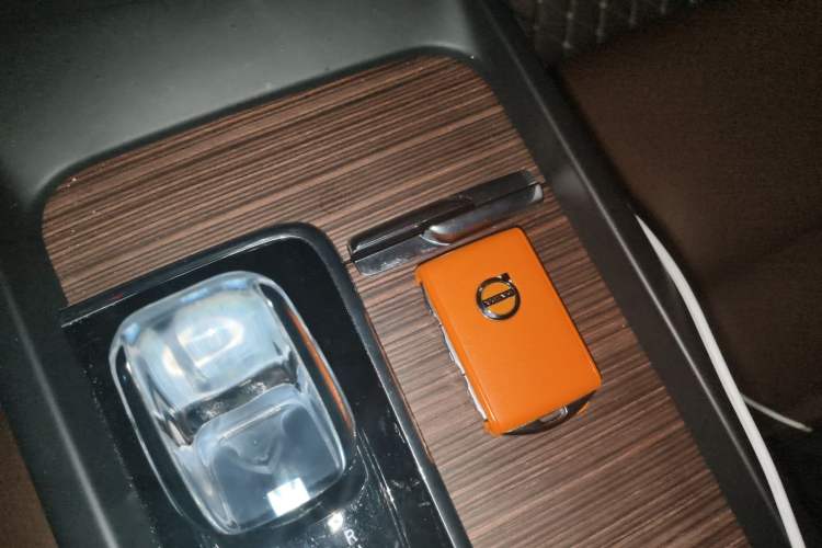 Used Volvo XC60 2022 B5 4x4 Smart Luxury Edition
