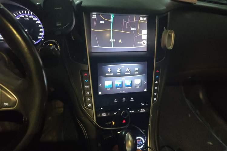 Used Infiniti Q50L 2016 2.0T Ambition Edition Audio And AC Panel