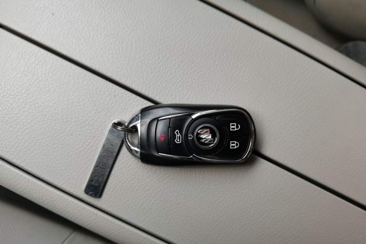 Used Buick GL8 2023 Land Executive Class Smart Enjoyment Model