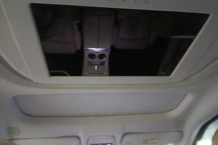 Used XPeng X9 2024 702 Ultra-Long Range Max Headliner