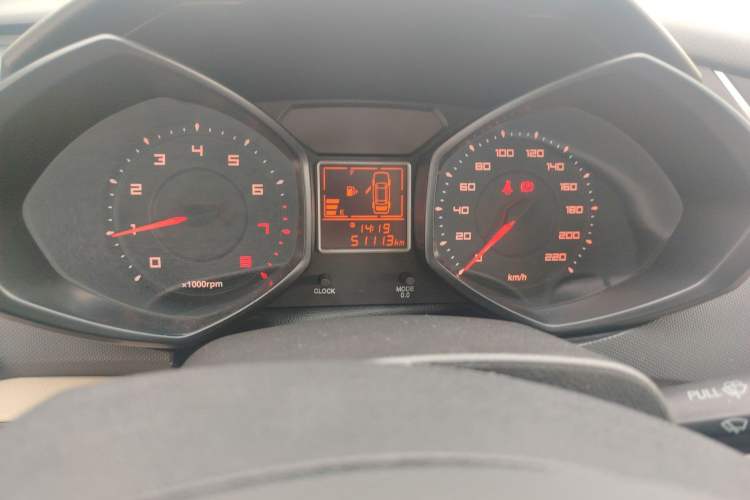 Used Chery Fengyun 2 2013 Hatchback 1.5L Manual Ruiyi Edition Odometer Close Up