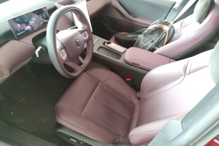 Used Nio ET5T 2024 75kWh Touring Left Front Seat