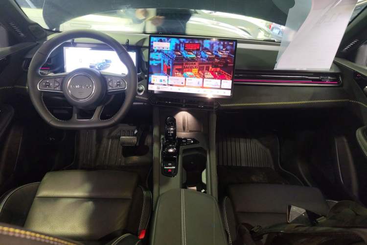 Used Lynk & Co 03 2025 2.0TD DCT Champion Edition Pro
