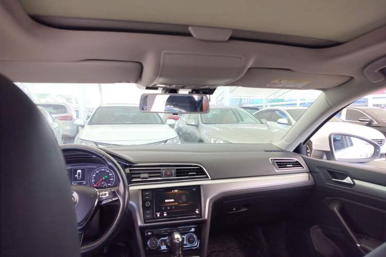 Used Volkswagen Lamando 2019 280TSI DSG Comfort Edition China VI standard
