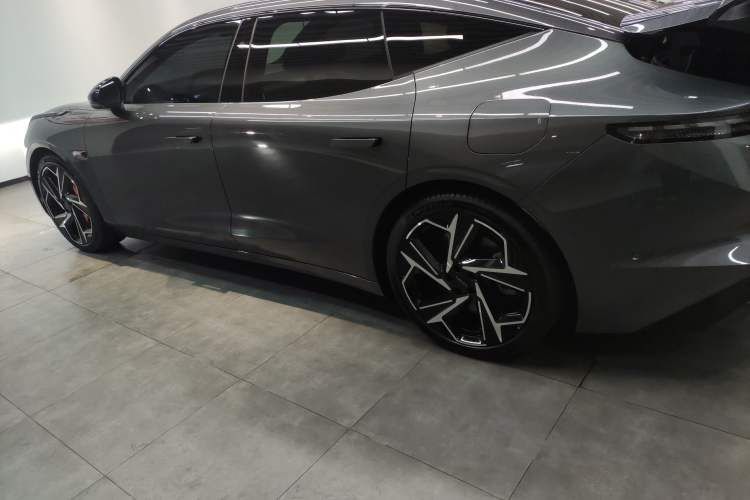 Used Lynk & Co Z10 2025 95 kWh 702 km All-Wheel Drive Intelligent Driving Ultra