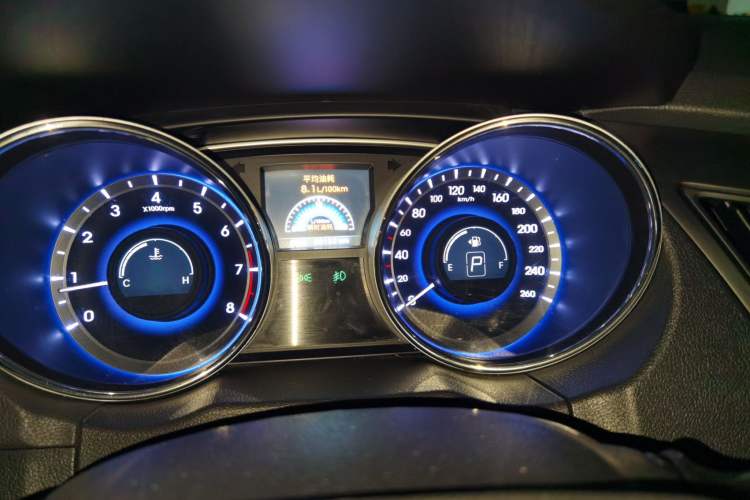 Used Hyundai Sonata 2013 2.0L Automatic Luxury Edition
