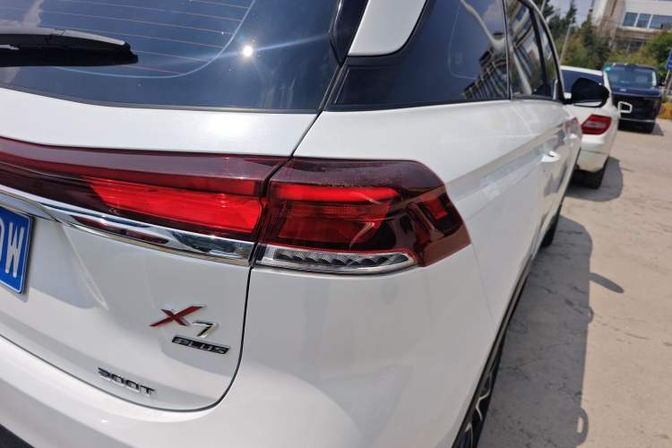 Used CHANGAN OSHAN X7 PLUS 2023 Enjoy Edition 1.5T Automatic Prestige 7-Seater Exterior 3