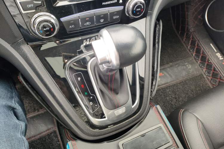 Used Haval H6 2016 Upgraded Model 1.5T Automatic Two-Wheel Drive Elite Version