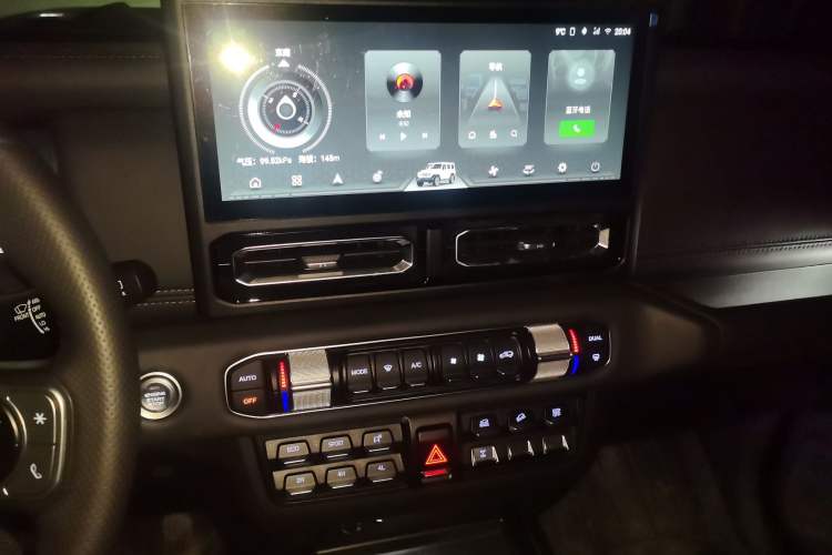 Used 212 T01 2024 2.0T Explorer Audio And AC Panel