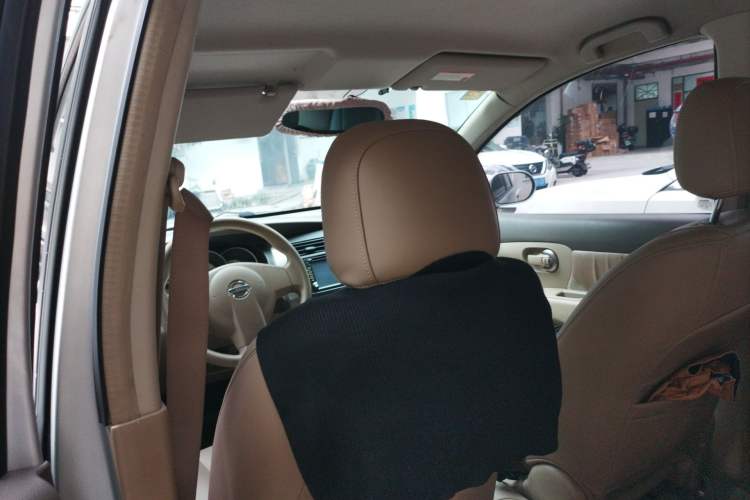 Used Nissan Livina 2007 1.6L Automatic All-Around Model Headliner