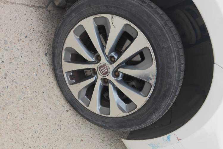 Used Fiat Viaggio 2012 1.4T Automatic Enjoyment Edition
