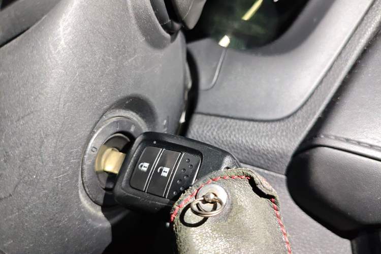 Used Honda XR-V 2015 1.8L EXi CVT Comfort Version
