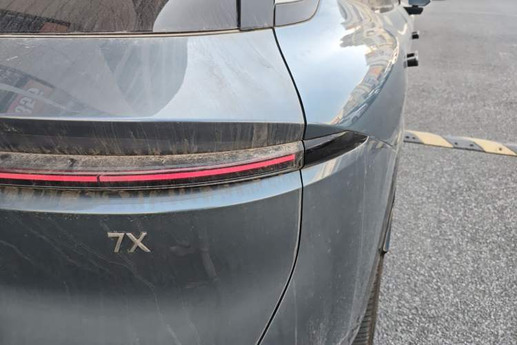 Used Zeekr 7X 2025 100kWh Long-Range All-Wheel Drive Intelligent Driving Version
