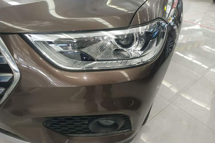 Used Haval H2 2017 Blue Label 1.5T Manual Two-Wheel Drive Luxury Model