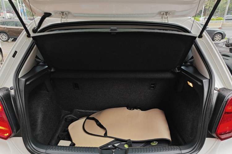 Used Volkswagen Polo 2016 1.4L Automatic Trendy Model