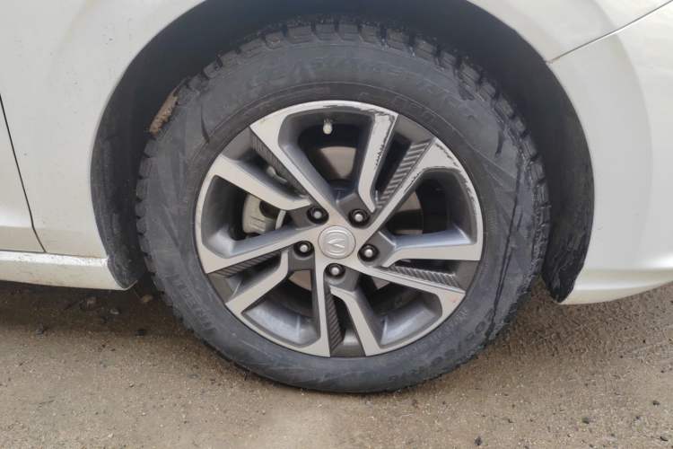 Used CHANGAN Eado 2018 High-Energy Edition 1.6L GDI Automatic Pioneer Model China V Standard Right Front Wheel Hub