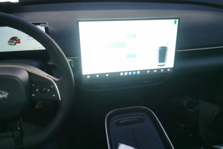 Used ARCFOX T1 2025 Model 425 PLUS
