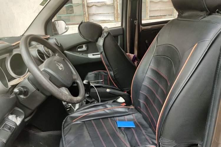 Used CHANGAN KAICHENG Ounuo S 2014 1.5L Base Version
