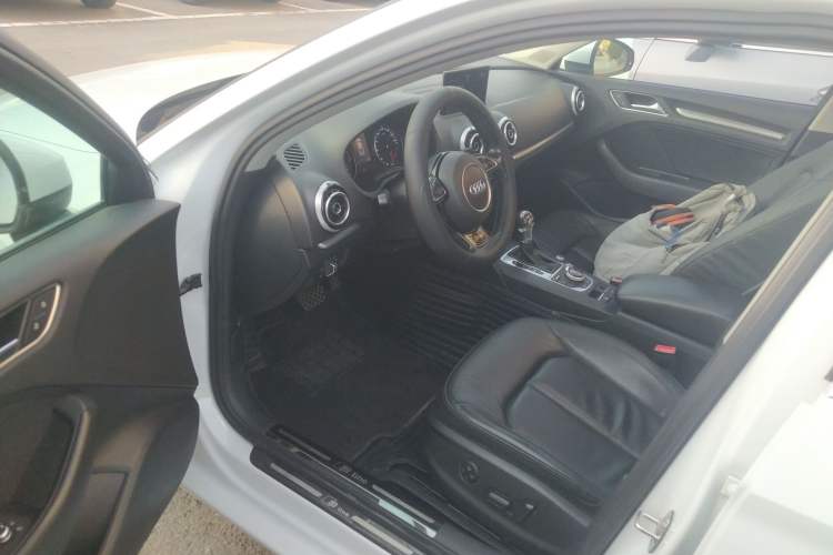 Used Audi A3 2015 Limousine 40 TFSI Automatic Comfort Model