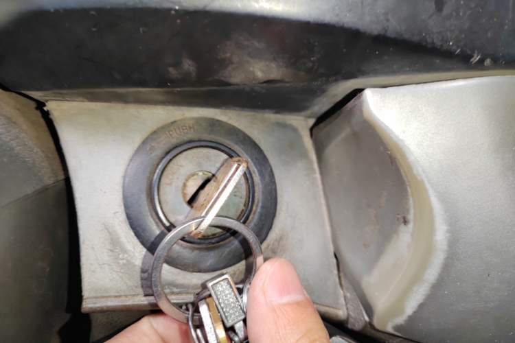 Used Jinbei Hiace 2011 2.0L 5th Generation Power King Classic 4G20D4B