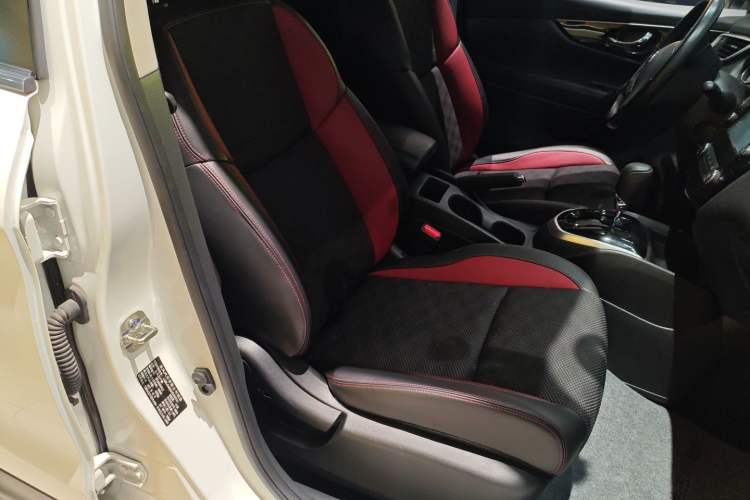 Used Nissan Qashqai 2017 2.0L CVT Luxury Edition China V Standard Right Front Seat