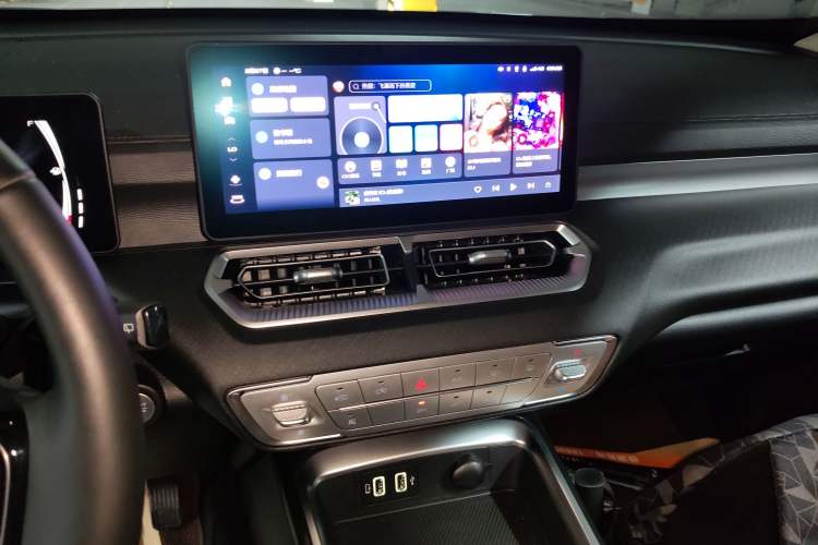 Used Haval H5 2023 2.0T Automatic All-Wheel Drive LinkedIn Gasoline
