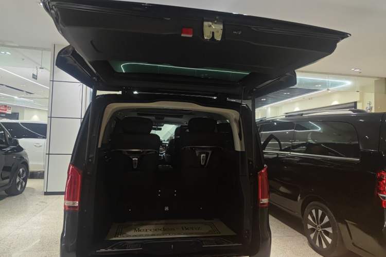 Used Mercedes-Benz V-Class 2021 V 260 L Long-wheelbase Luxury Edition