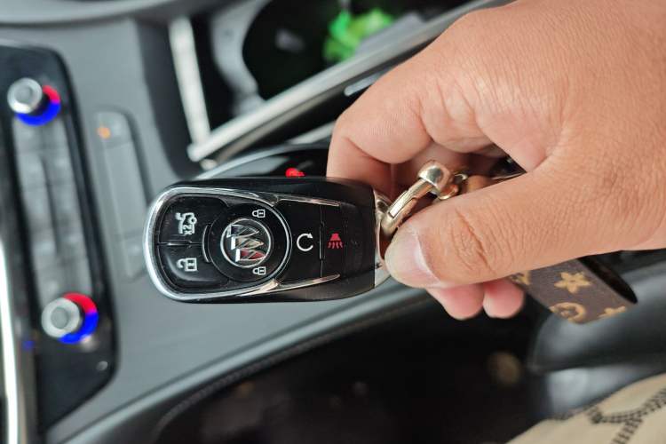 Used Buick LaCrosse 2021 552T Luxury Version Vehicle Key