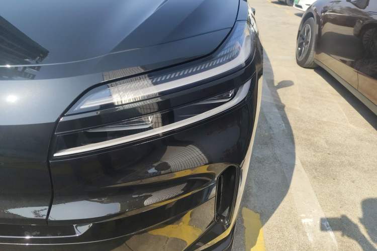 Used ONVO Luxeed L90 2025 Model—Ultra Six-Seater Version