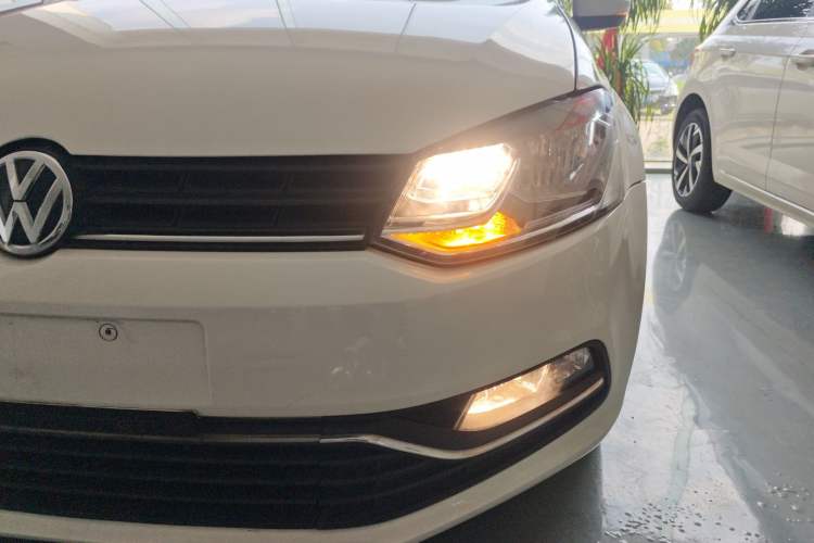 Used Volkswagen Polo 2018 1.5L Automatic Enjoyment Model Left Front Headlight