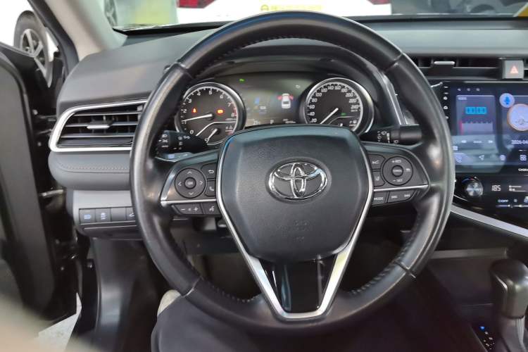 Used Toyota Camry 2018 2.0G Luxury Edition