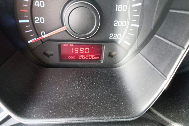 Used Kia K2 2012 Sedan 1.4L MT GLS Commemorative Edition
