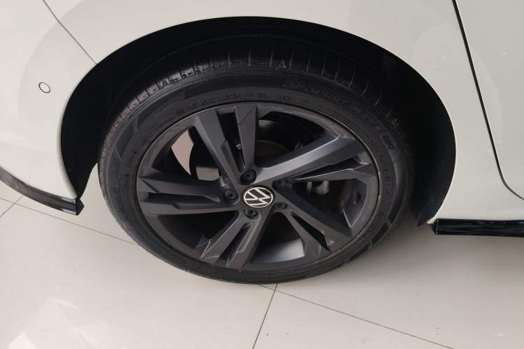 Used Volkswagen Golf 2021 280TSI DSG R-Line
