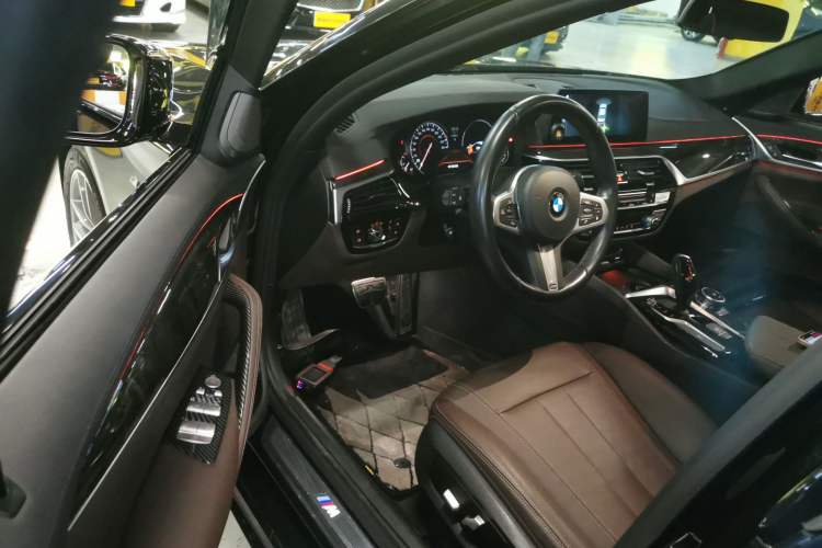 Used BMW 5 Series 2018 525Li M Sport Package
