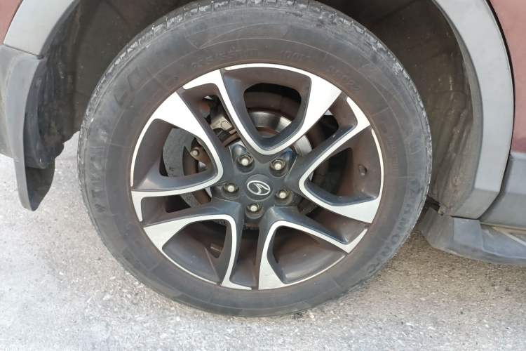 Used Soueast DX7 2017 1.5T Automatic Glory Edition Exterior 8