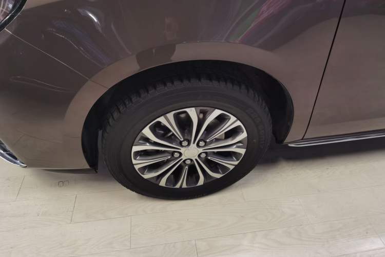 Used Buick GL8 2023 Land Executive Class 652T Luxury Model