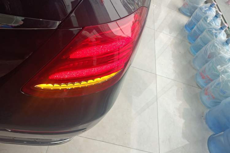 Used Mercedes-Benz E-Class 2018 Facelifted E 300 L Stylish Version
