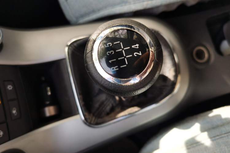 Used Chevrolet Cruze 2012 1.6L SE MT
