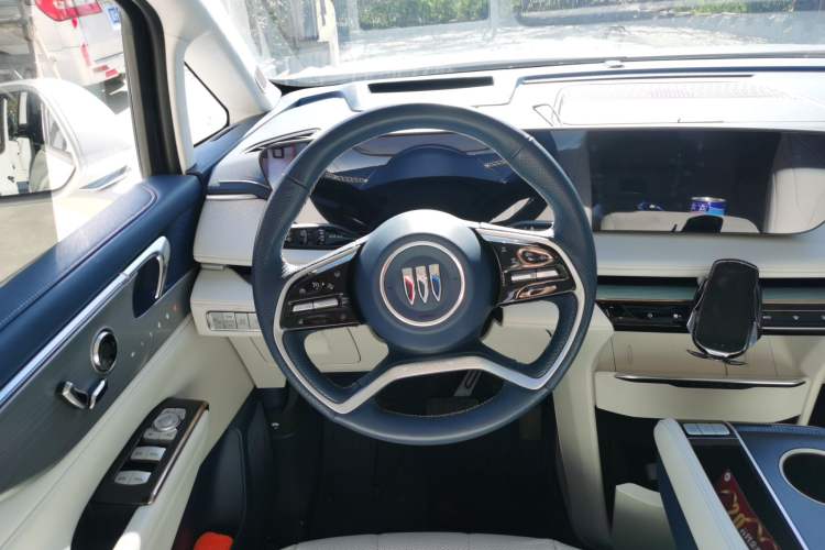 Used Buick GL8 New Energy 2024 Lu Zun Luxury Edition 7-Seater
