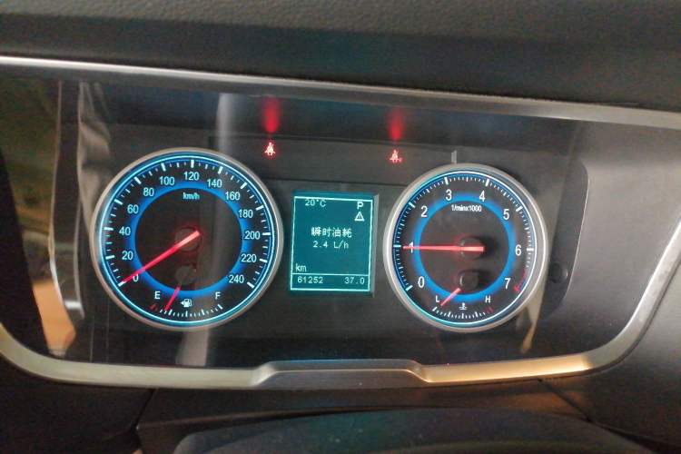 Used Huasong 7 2015 2.0T Automatic Comfort Model Instrument Cluster